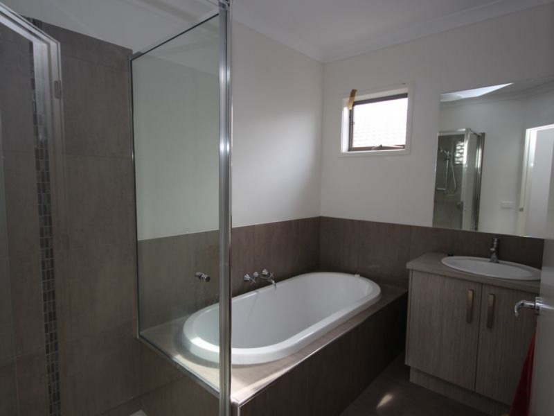 7 Euphoria Drive, Craigieburn VIC 3064