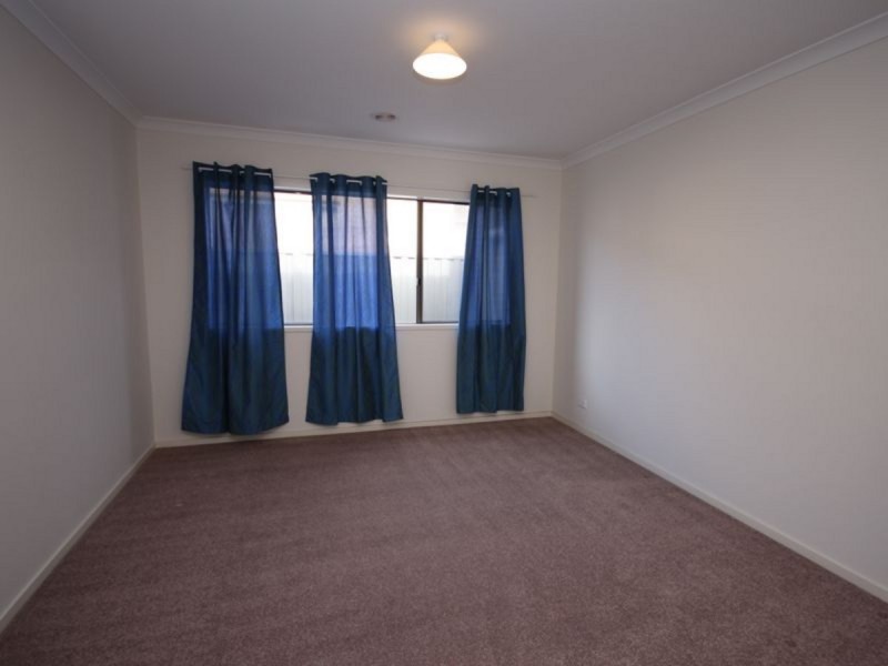 7 Euphoria Drive, Craigieburn VIC 3064