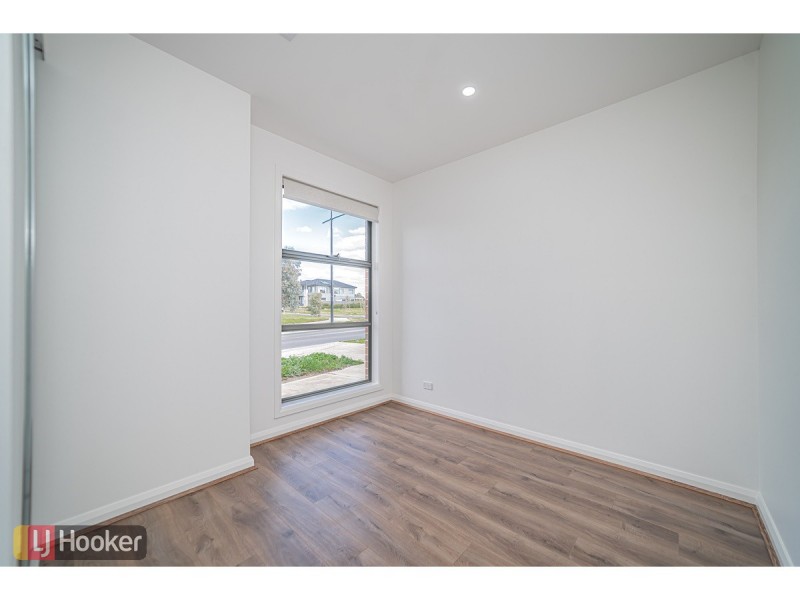 106 Gallantry Avenue, Craigieburn VIC 3064