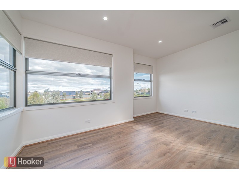 106 Gallantry Avenue, Craigieburn VIC 3064