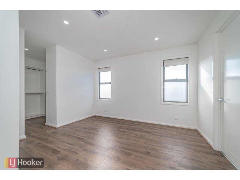 106 Gallantry Avenue, Craigieburn VIC 3064