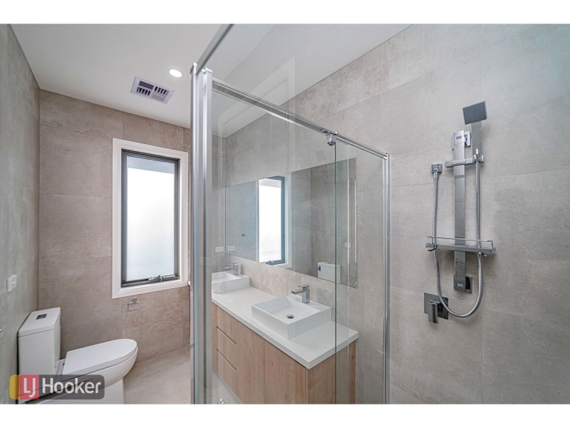 106 Gallantry Avenue, Craigieburn VIC 3064