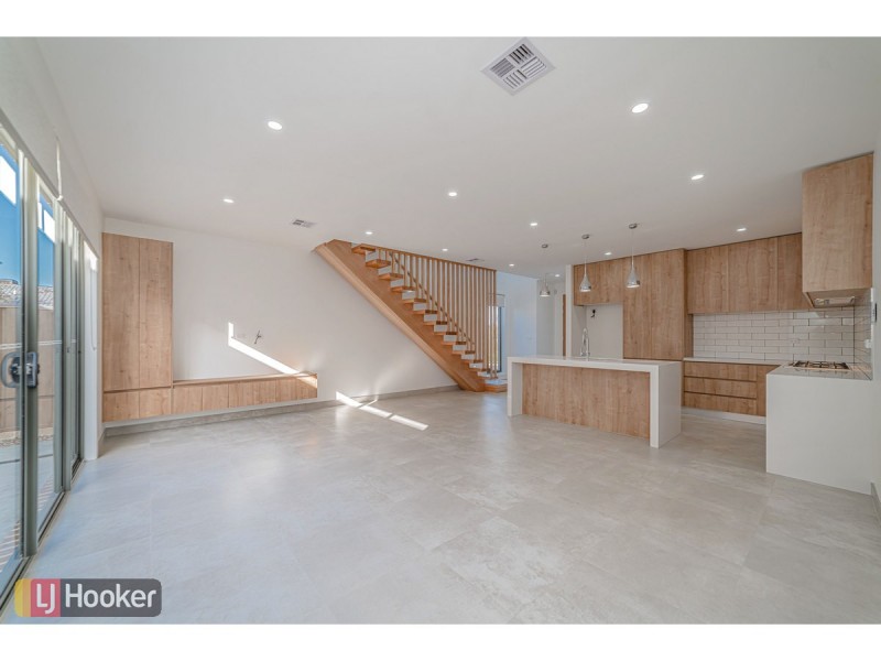 104 Gallantry Avenue, Craigieburn VIC 3064