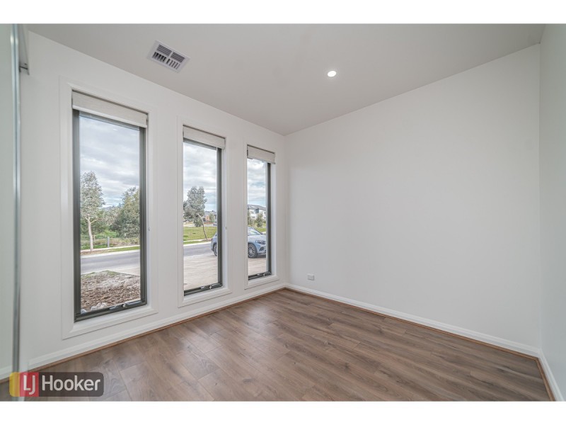 104 Gallantry Avenue, Craigieburn VIC 3064