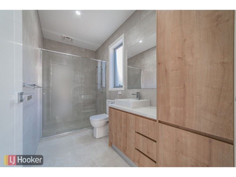 104 Gallantry Avenue, Craigieburn VIC 3064