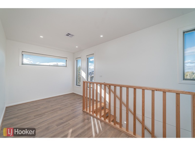 104 Gallantry Avenue, Craigieburn VIC 3064