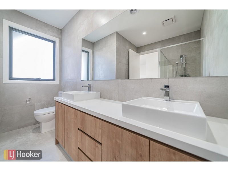 104 Gallantry Avenue, Craigieburn VIC 3064