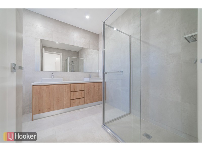 104 Gallantry Avenue, Craigieburn VIC 3064