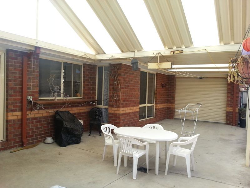 8 Bertrand Court, Craigieburn VIC 3064