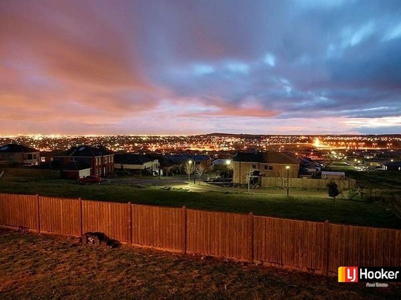 83 Parkside Rise, Craigieburn VIC 3064