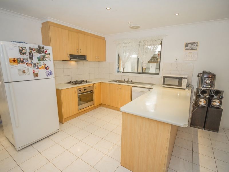 14 Banstead Nook, Craigieburn VIC 3064