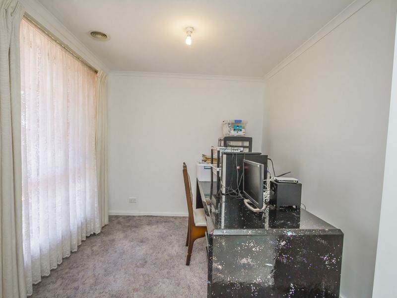 14 Banstead Nook, Craigieburn VIC 3064