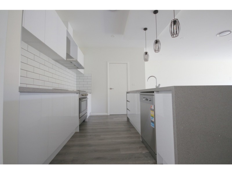 9 Coldfall Way, Mickleham VIC 3064