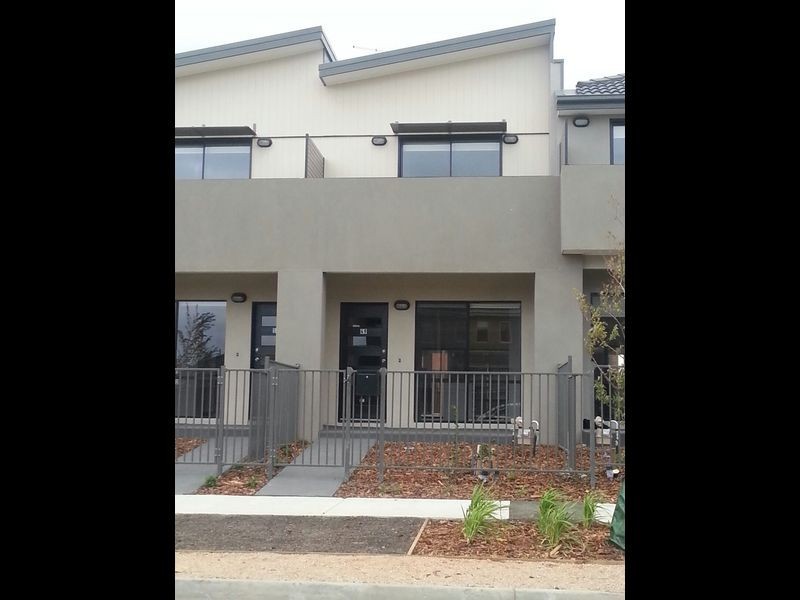 49 Champion Parade (3 Valiant Cre, Craigieburn VIC 3064