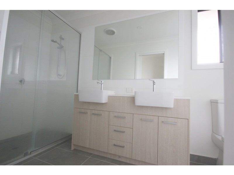 13 Lavinia Street, Greenvale VIC 3059