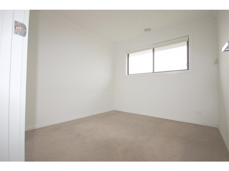 13 Lavinia Street, Greenvale VIC 3059