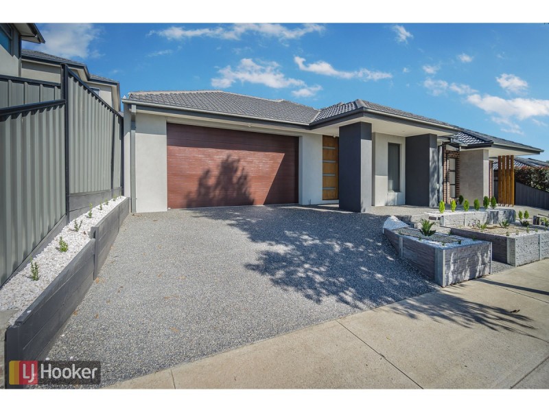 12 Saint Road, Craigieburn VIC 3064