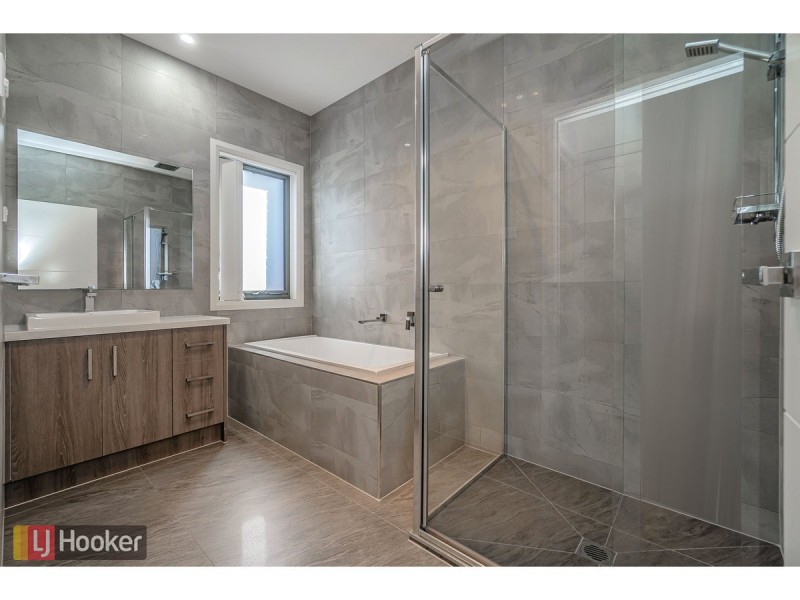 12 Saint Road, Craigieburn VIC 3064