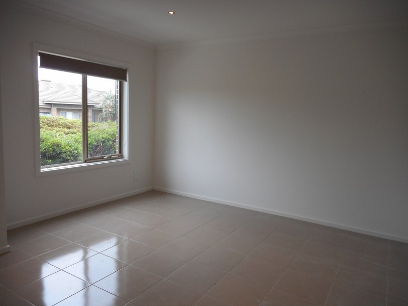 16/1-11 Hyde Park Avenue, Craigieburn VIC 3064