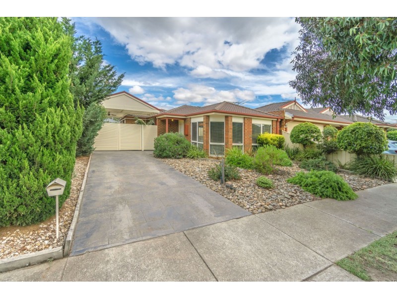 38 Marne Drive, Roxburgh Park VIC 3064