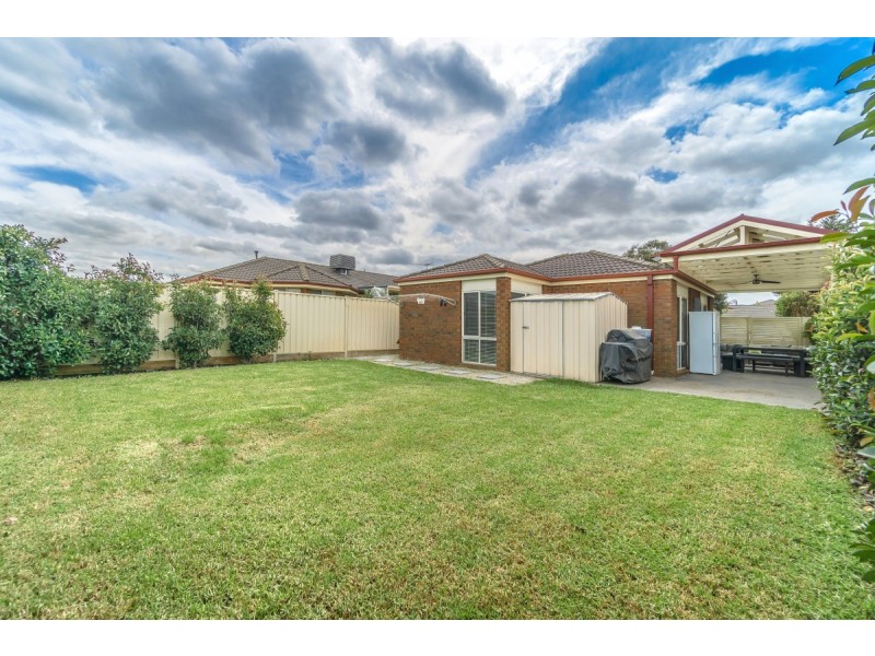 38 Marne Drive, Roxburgh Park VIC 3064