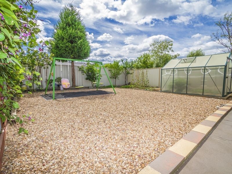 7 Bertrand Court, Craigieburn VIC 3064