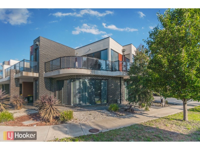 1&1A Cavell Drive, Craigieburn VIC 3064
