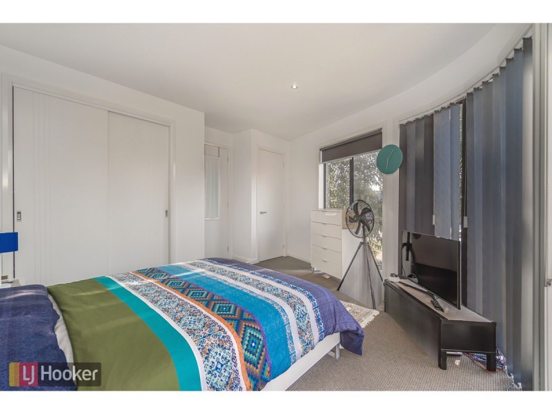 1&1A Cavell Drive, Craigieburn VIC 3064