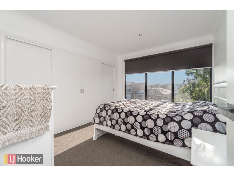 1&1A Cavell Drive, Craigieburn VIC 3064