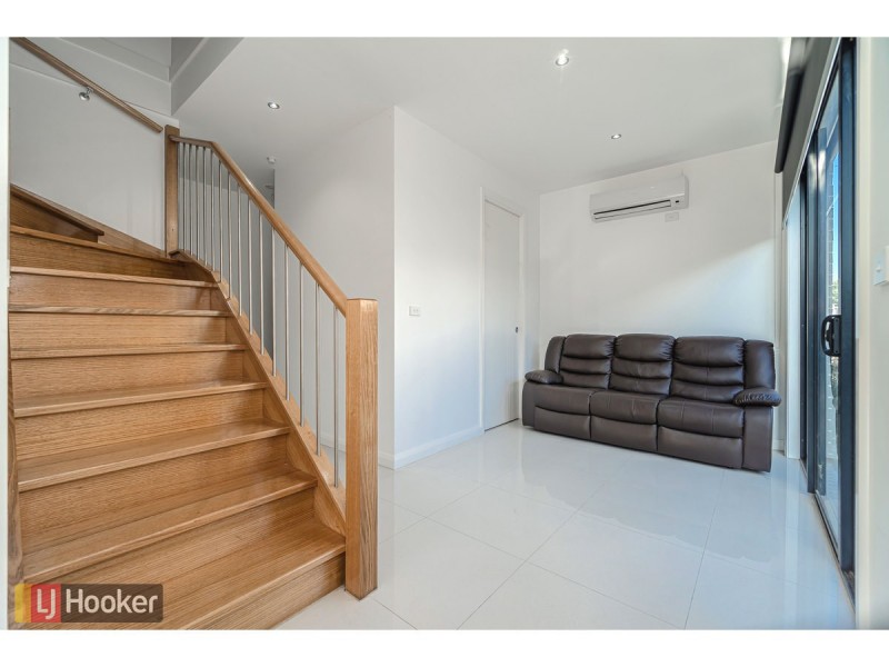 1&1A Cavell Drive, Craigieburn VIC 3064