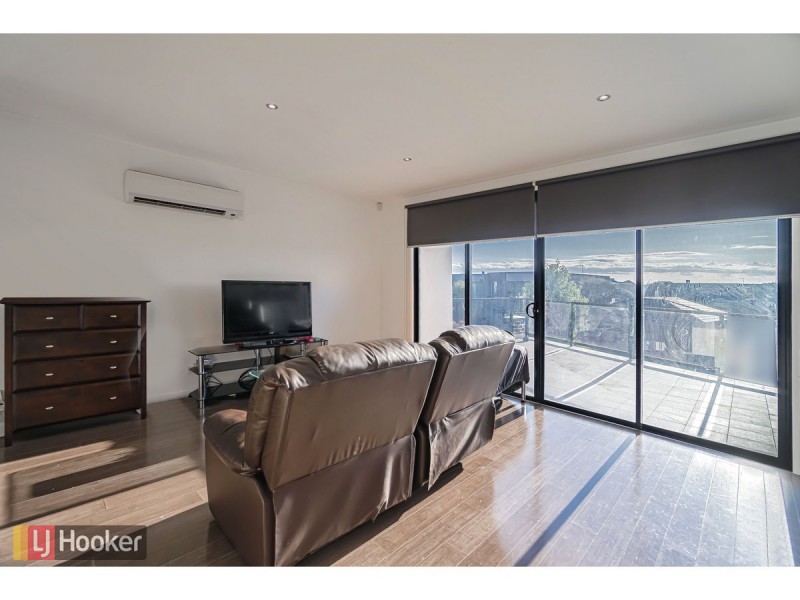 1&1A Cavell Drive, Craigieburn VIC 3064