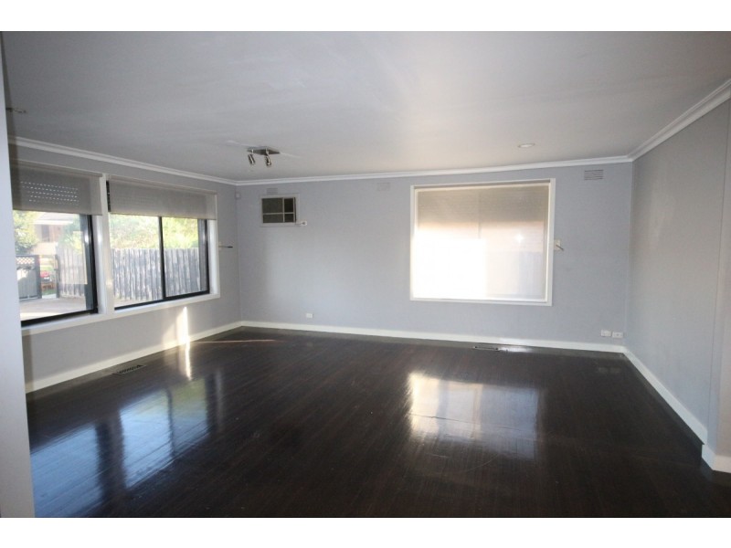 2 Keysborough Street, Craigieburn VIC 3064