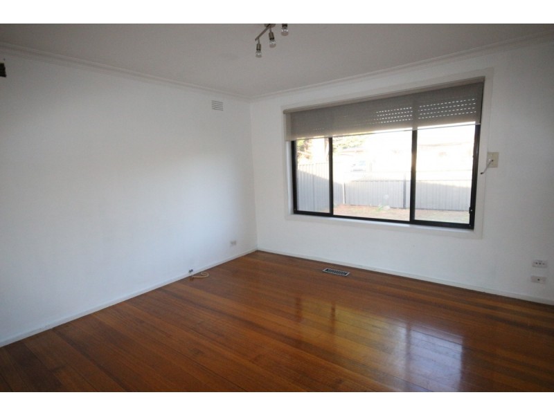 2 Keysborough Street, Craigieburn VIC 3064