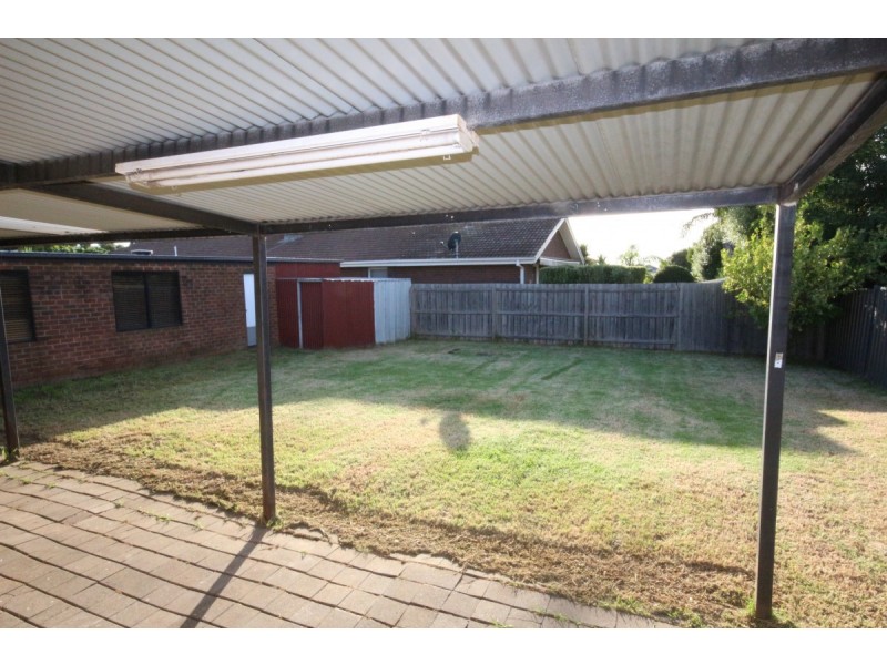 2 Keysborough Street, Craigieburn VIC 3064