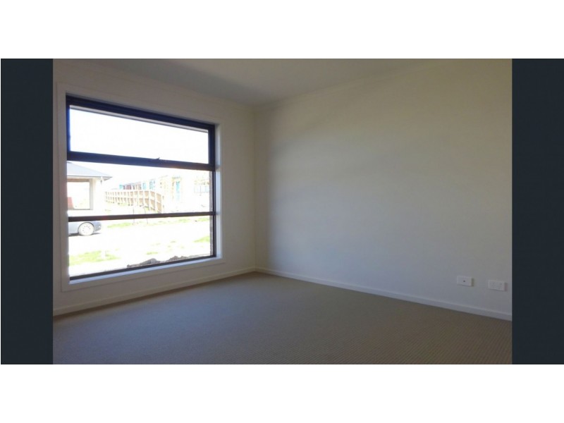 4 Harslett Street, Kalkallo VIC 3064