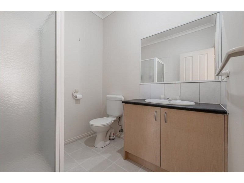 5 Shannon Grove, Roxburgh Park VIC 3064