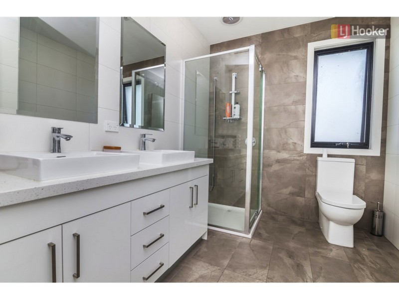 24 Faith Road, Craigieburn VIC 3064