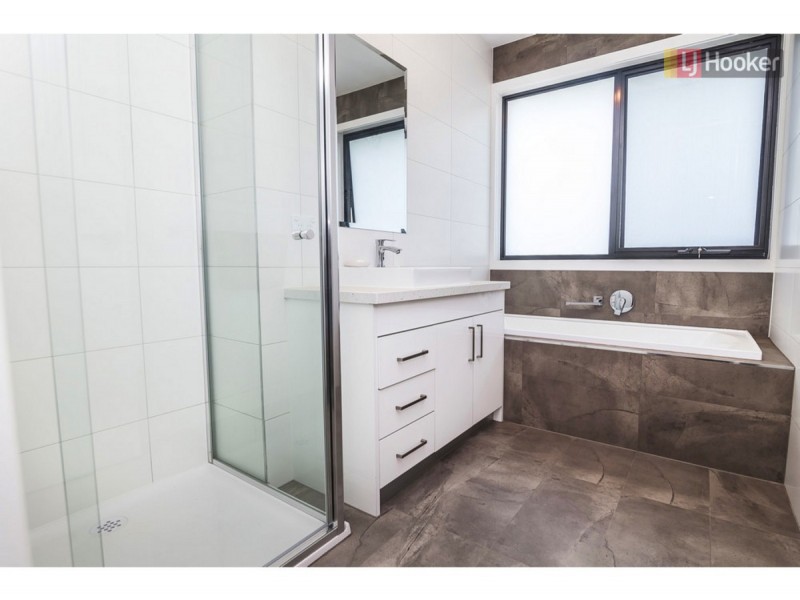 24 Faith Road, Craigieburn VIC 3064