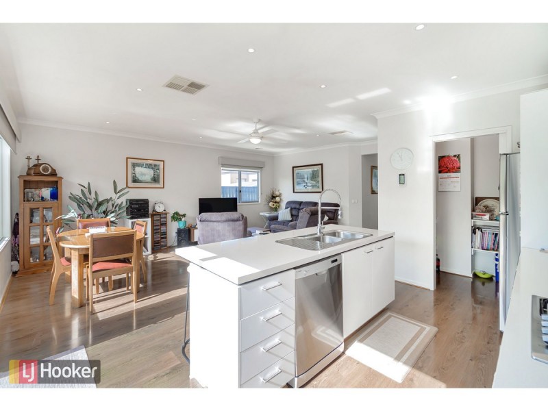 11 Moxie Road, Craigieburn VIC 3064