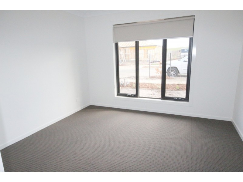 23 Herridge Street, Mickleham VIC 3064