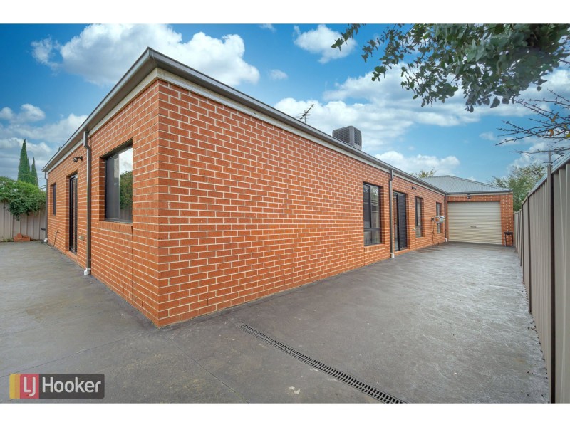 14 Emerald Circuit, Craigieburn VIC 3064