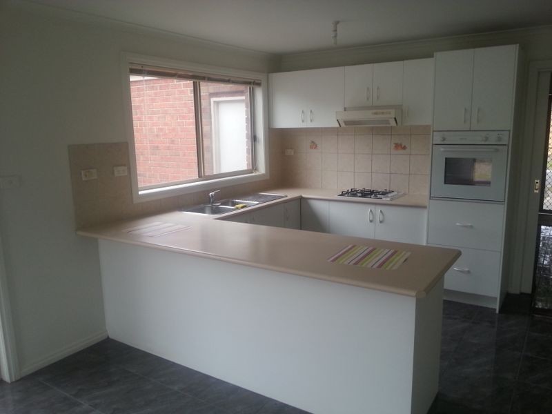 4 Hemsworth Court, Roxburgh Park VIC 3064