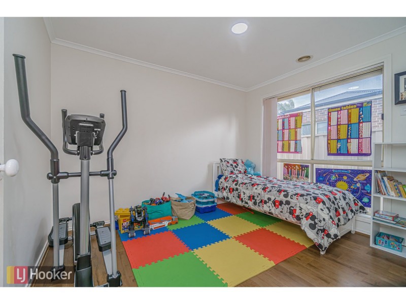 16 Discovery Close, Craigieburn VIC 3064