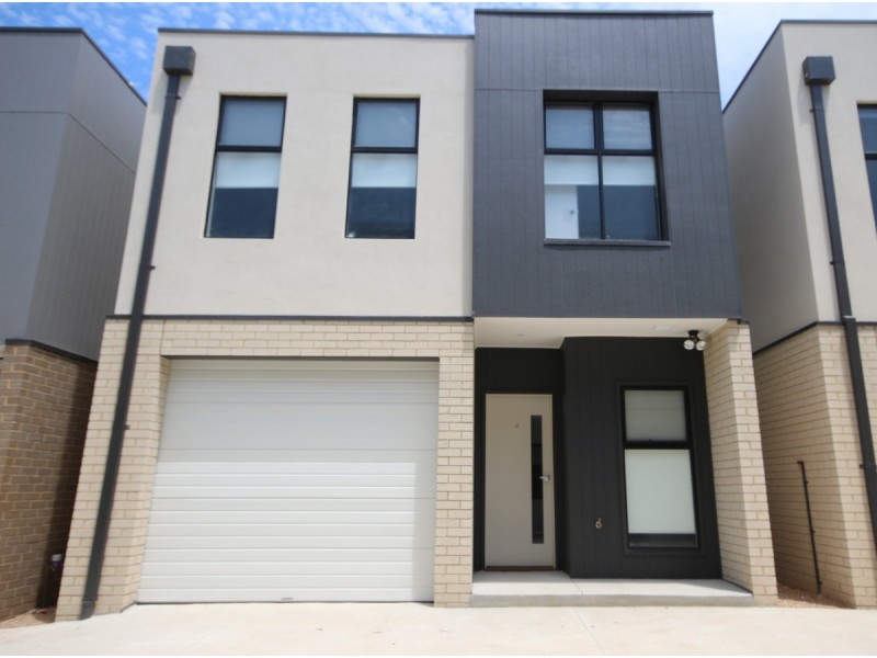 2/8-10 Fortitude Drive, Craigieburn VIC 3064