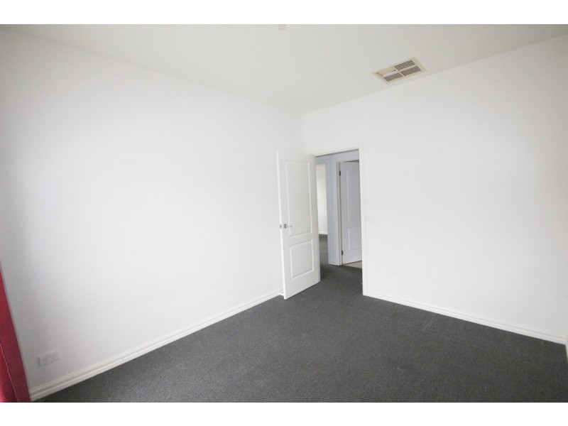 26 Ardsley Circuit, Craigieburn VIC 3064