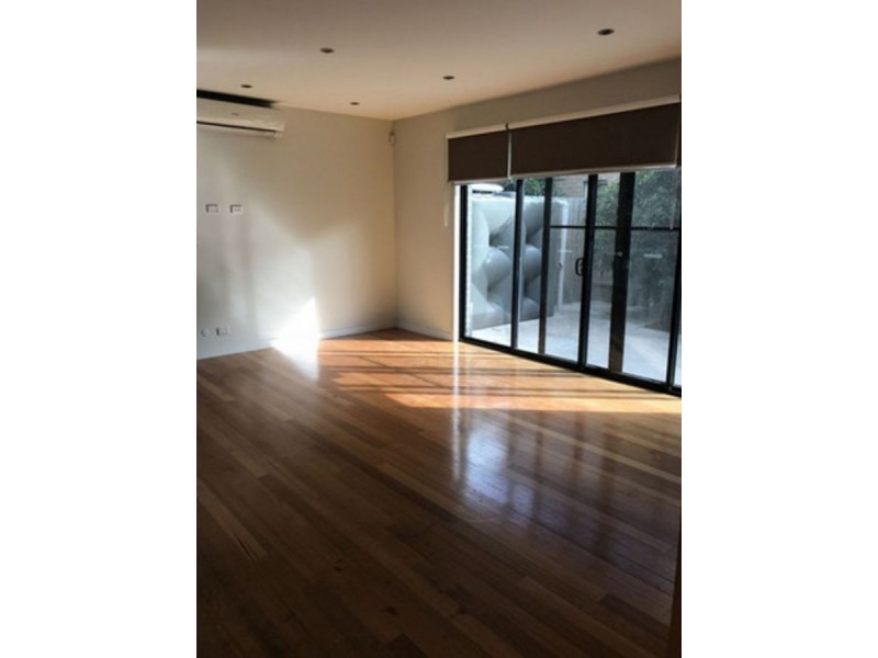 2/29 Larlac Street, Hadfield VIC 3046