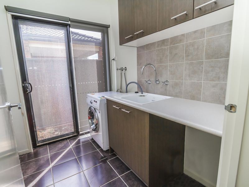 16 Corringa Way, Craigieburn VIC 3064