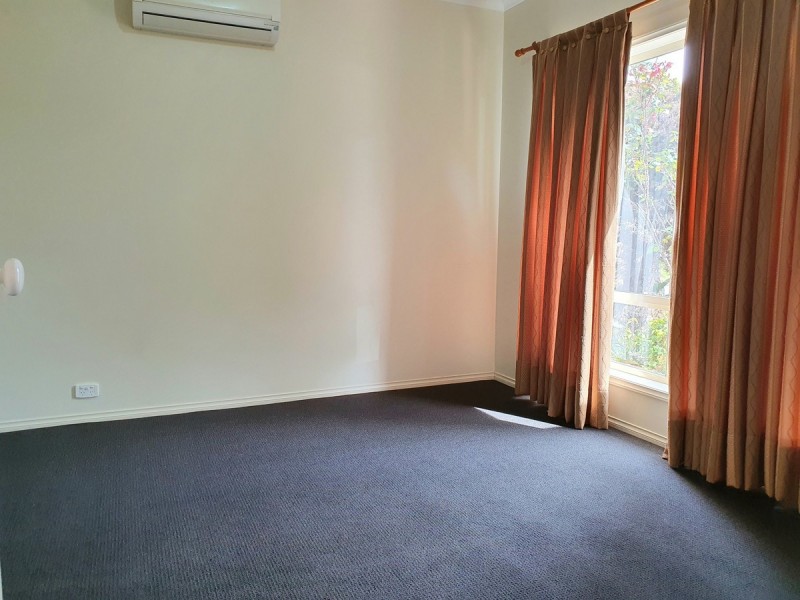 23 Troward Harvey Way, Craigieburn VIC 3064