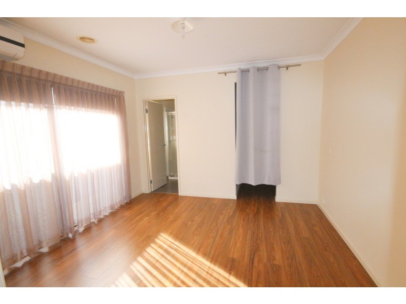 77 Newbury Boulevard, Craigieburn VIC 3064