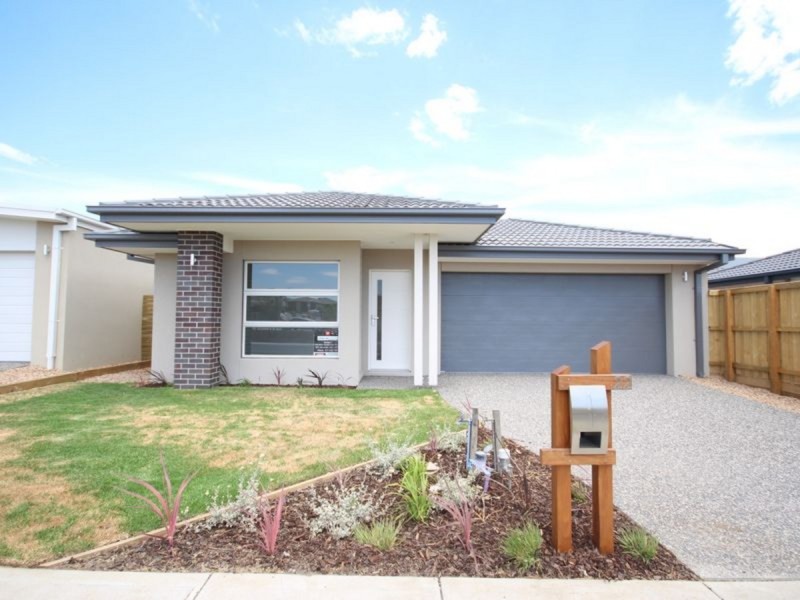 22 Bianca Crescent, Greenvale VIC 3059